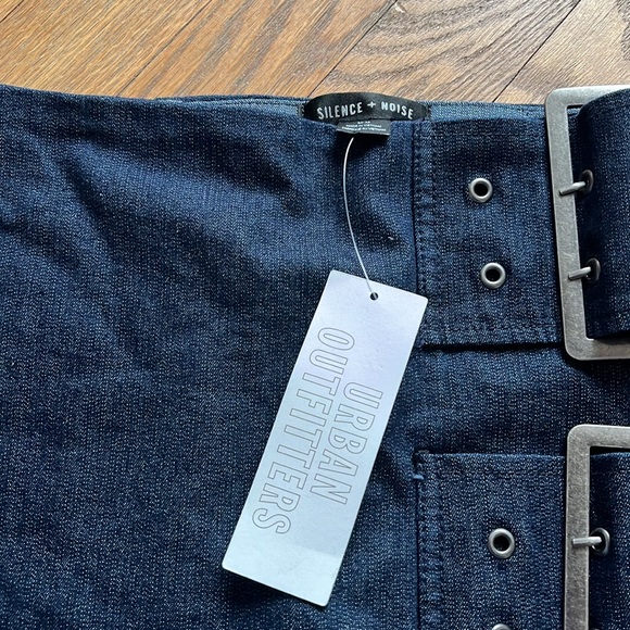 NWT Urban Outfitters Skort Navy Blue denim Size Medium, large buckles - Picture 5 of 8